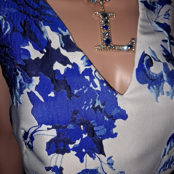 Slate & Willow dress, size 6 - Picture 5 of 11